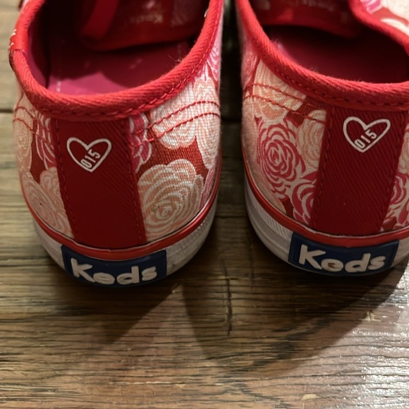 Keds + Taylor Swift Women's Roses Low Top Canvas Lace Up Sneakers Size 6.5 - Picture 3 of 8